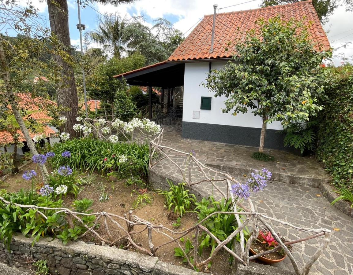Casas De Campo Do Pomar B&B - Self Check-In Santana  Dış mekan fotoğraf