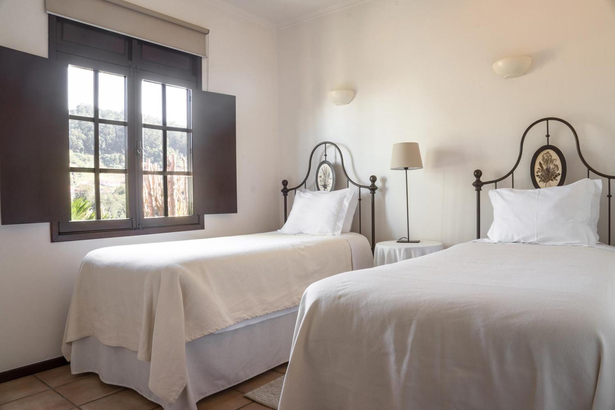 Casas De Campo Do Pomar B&B - Self Check-In Santana  Oda fotoğraf