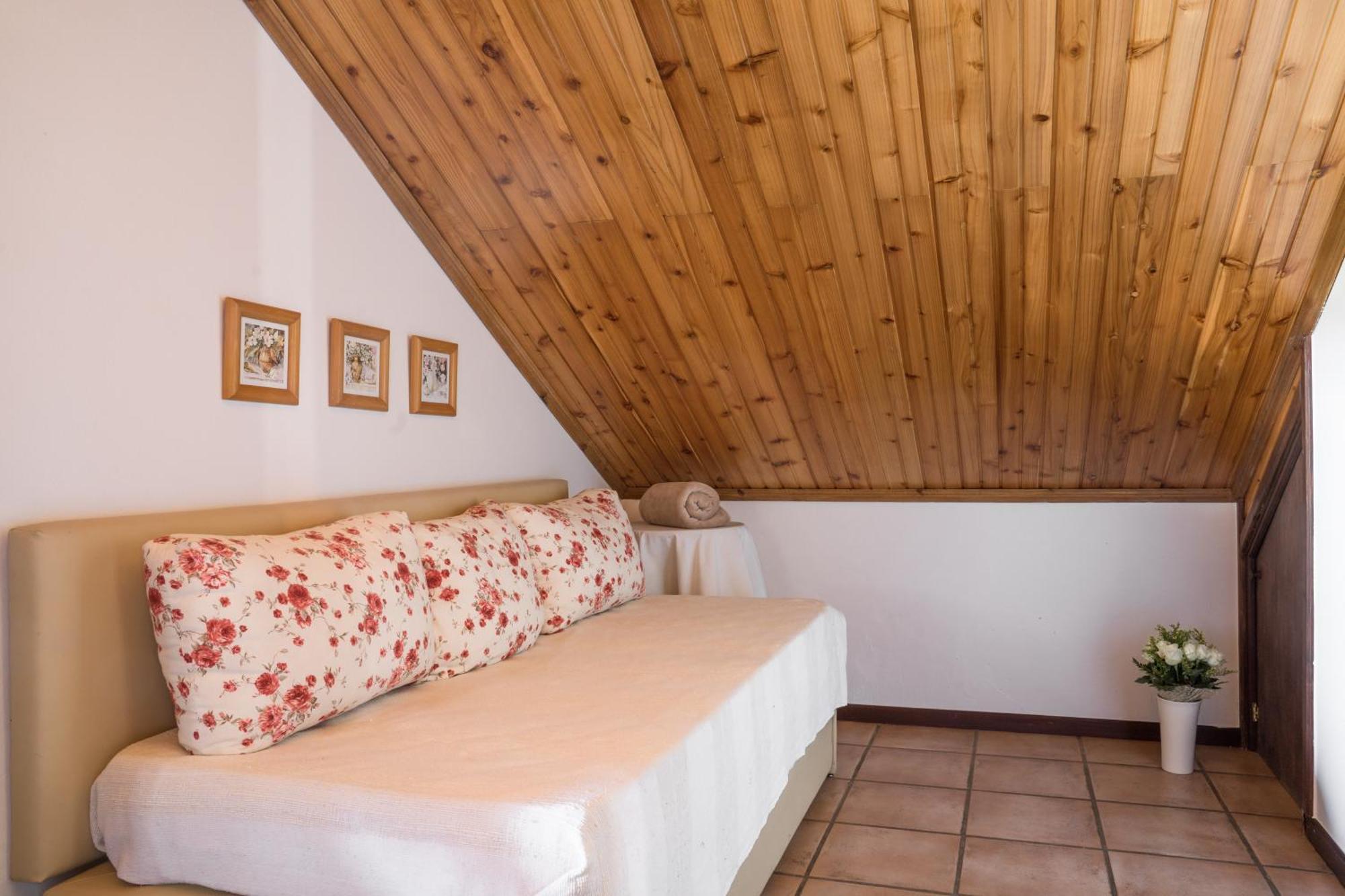 Casas De Campo Do Pomar B&B - Self Check-In Santana  Oda fotoğraf